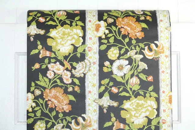 1970s Floral Vintage Wallpaper