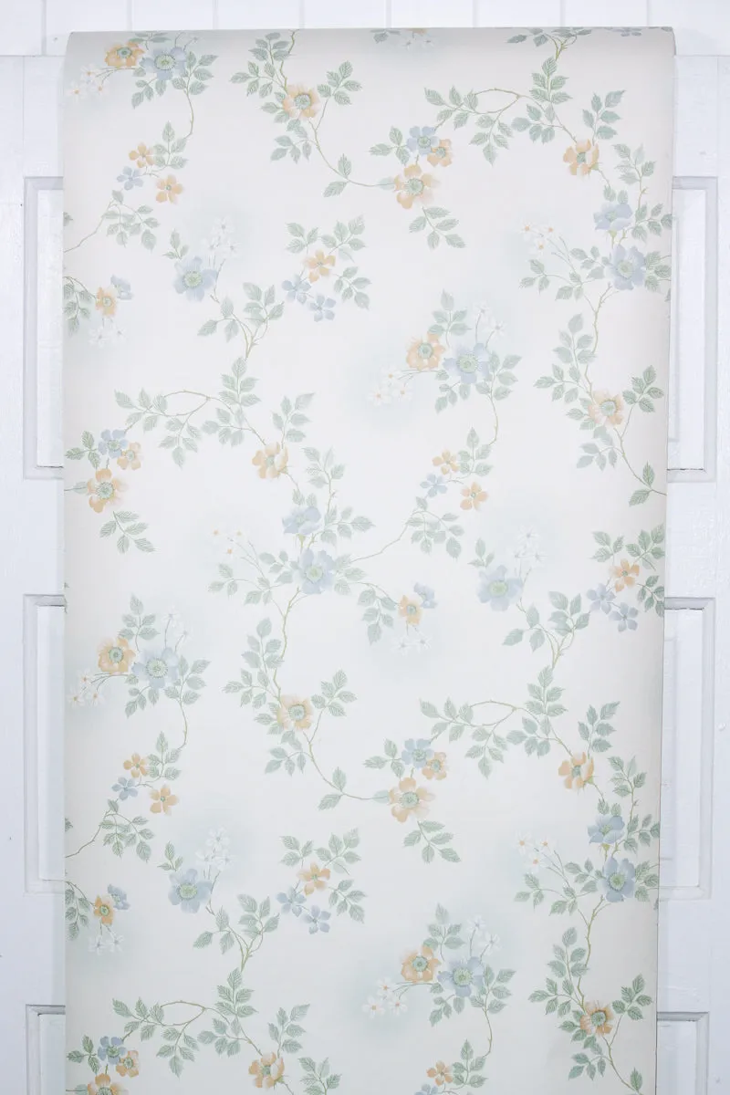 1980s Floral Vintage Wallpaper