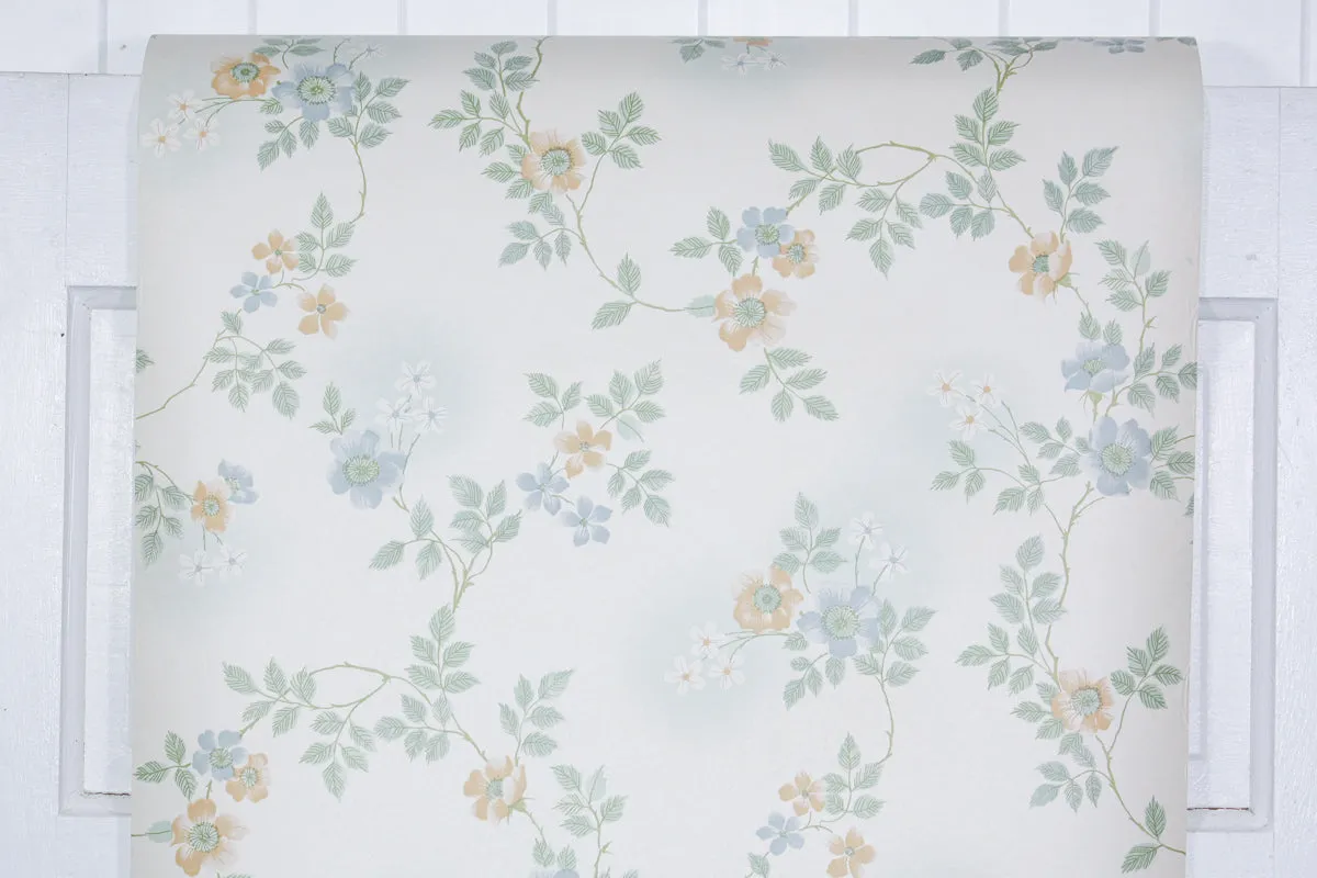 1980s Floral Vintage Wallpaper