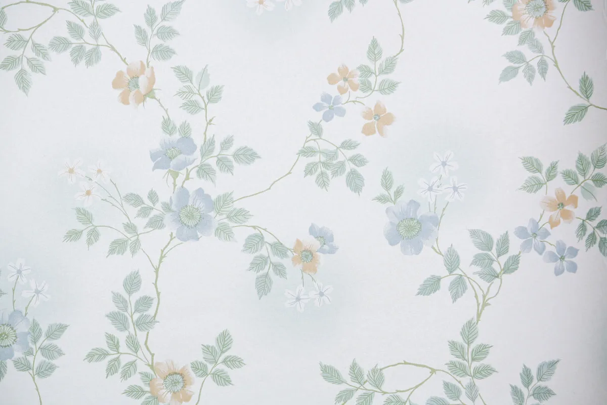 1980s Floral Vintage Wallpaper