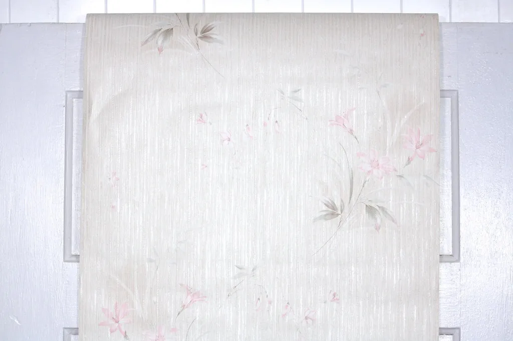 1980s Floral Vintage Wallpaper