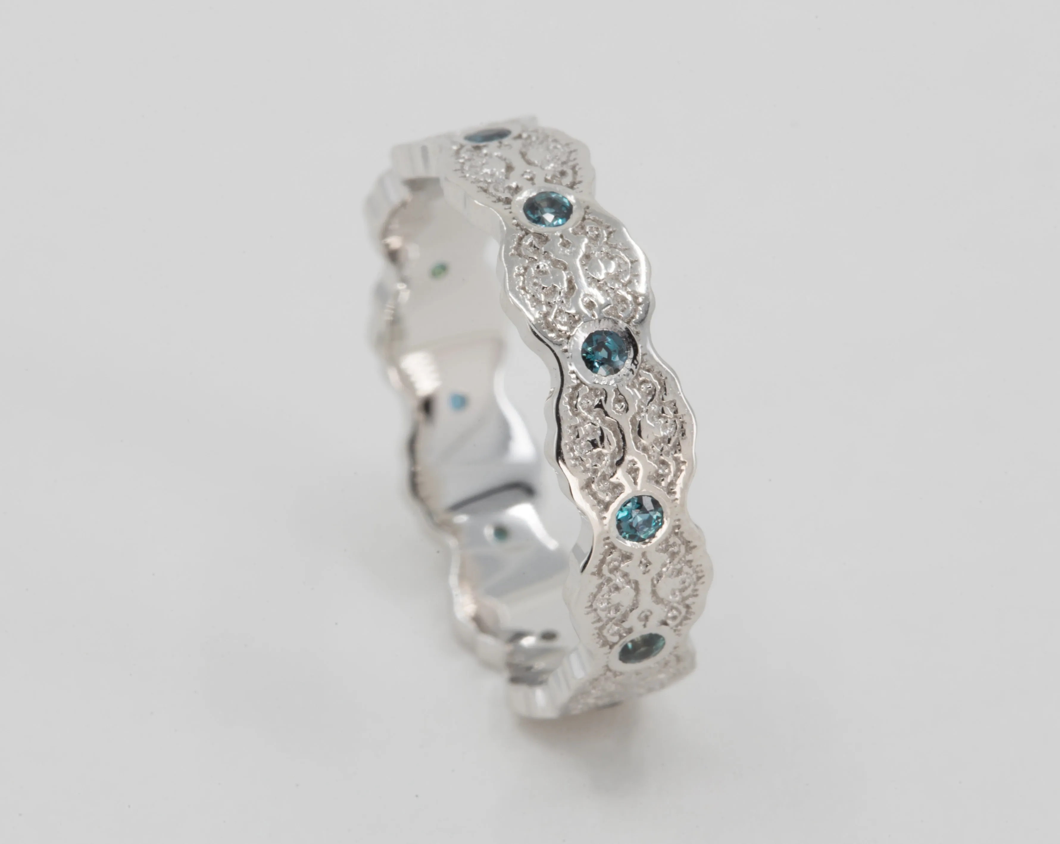Aria Lace Wedding Ring with Alexandrites in 14k White Gold - Size 5