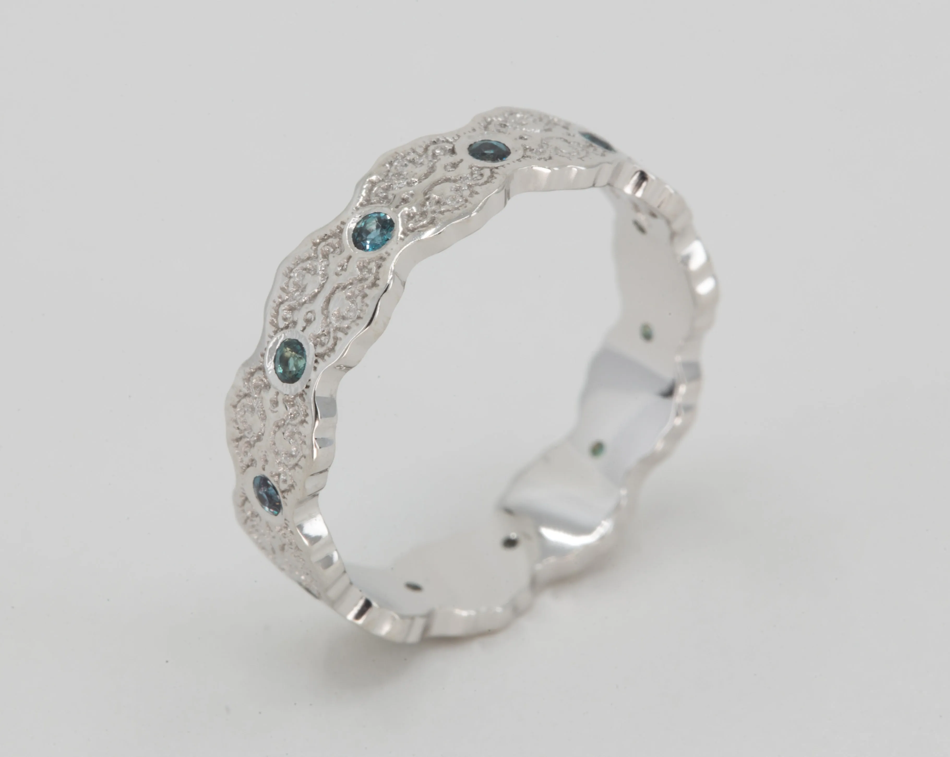 Aria Lace Wedding Ring with Alexandrites in 14k White Gold - Size 5