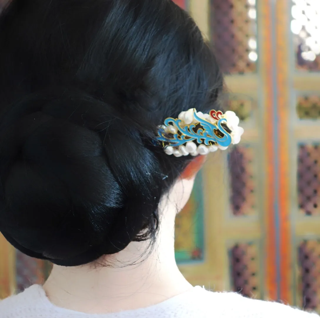 Auspicious Baroque Pearl Enamel Wood Hair Stick
