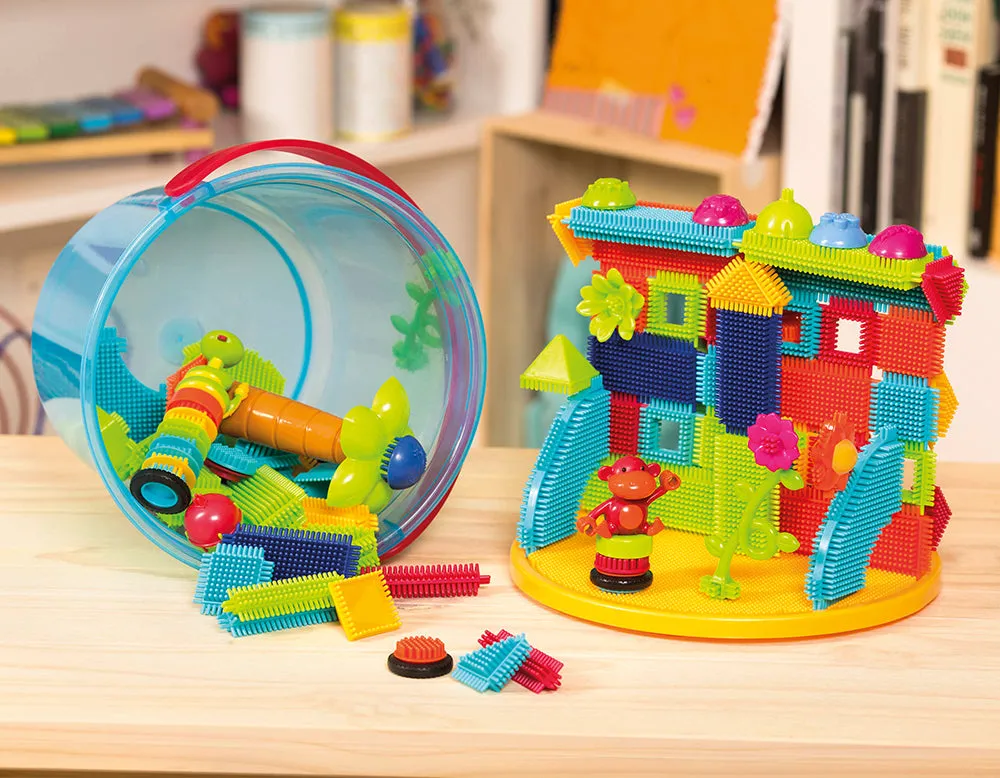 B. Toys Jungle Adventure Bucket 128 Pieces