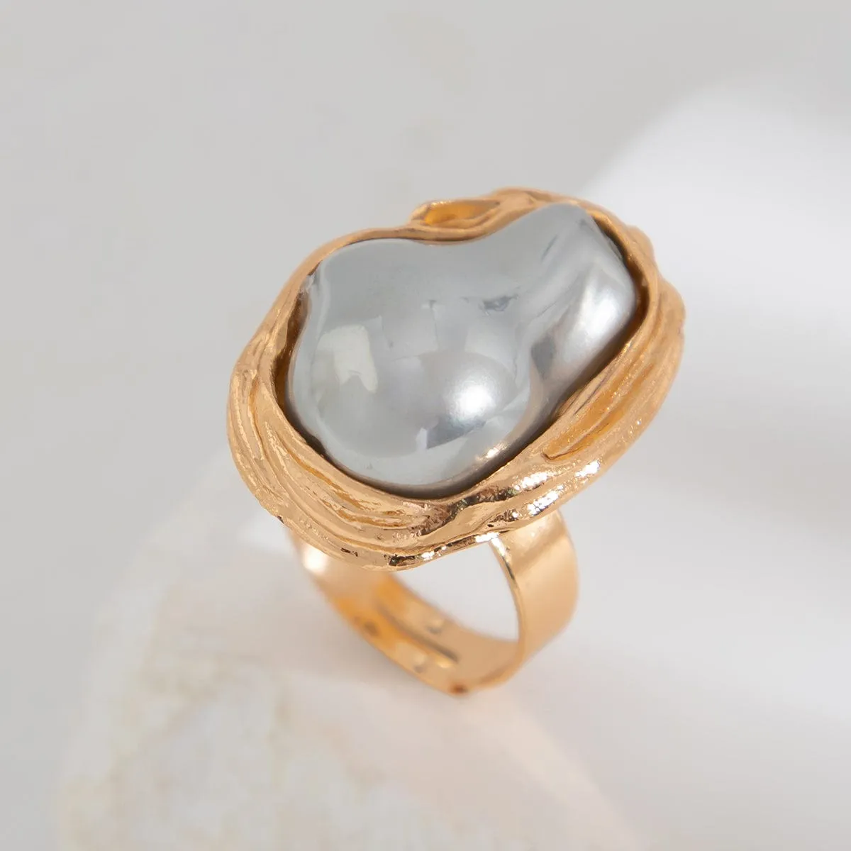 Baroque Gold Plated Irregular Pearl Inlaid Adjustable Ring
