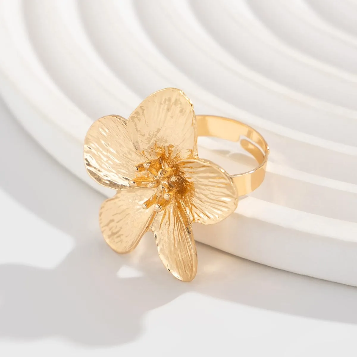 Baroque Textured Round Disk Flower Hollow Oval Square Pearl Ring Set