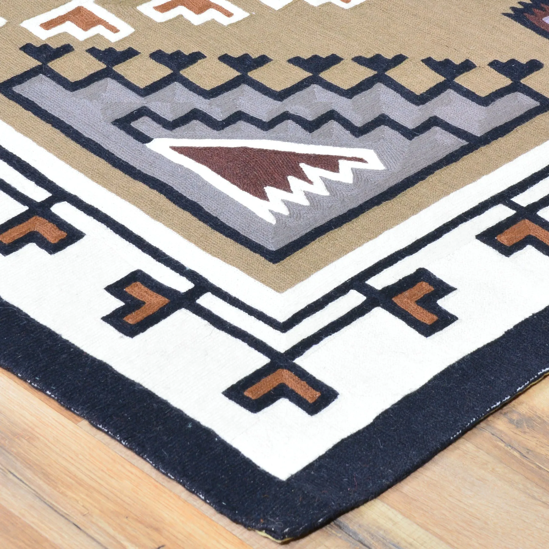 Chain-Stitched Kashmir Southwestern Design Wool Rug (Size 4.10 X 7.1) Brrsf-1098
