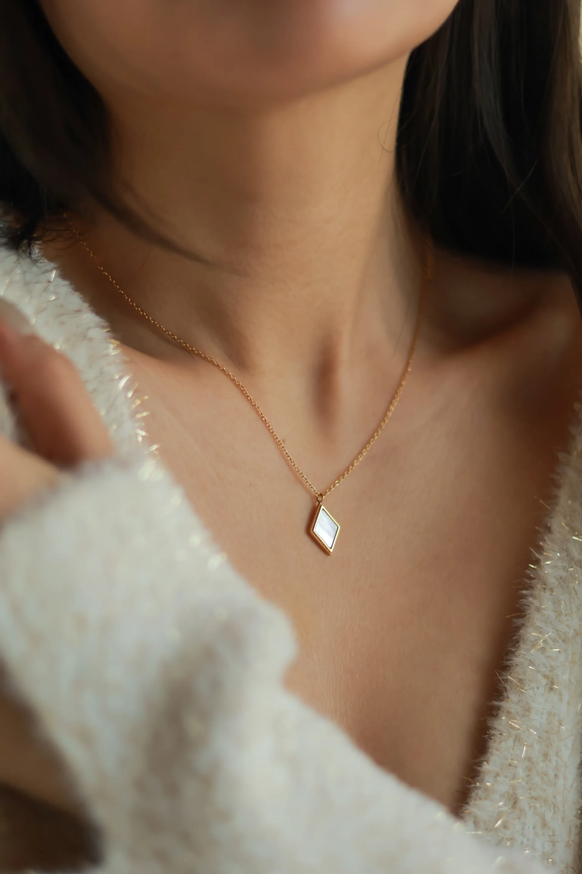 Diamond Shaped Mother of Pearl Necklace