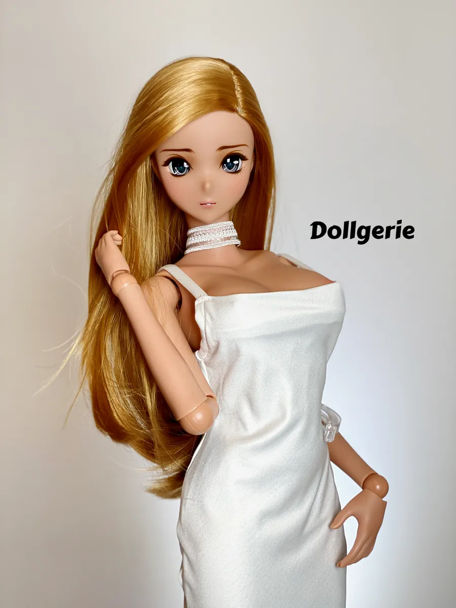 Dollgerie Pearl White Nightgown