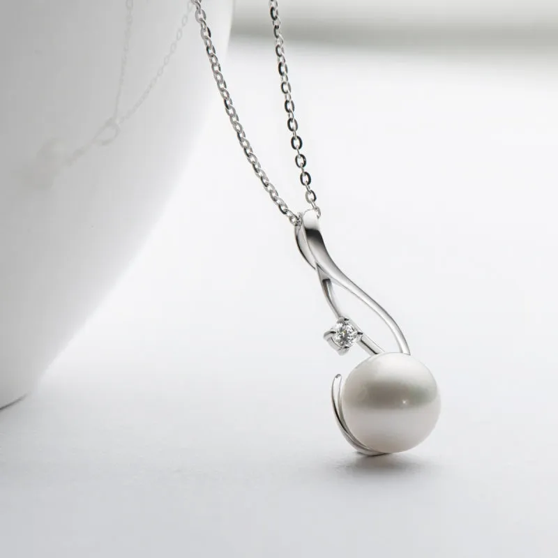 Elegant Sterling Silver Freshwater White 10mm Pearl Necklace