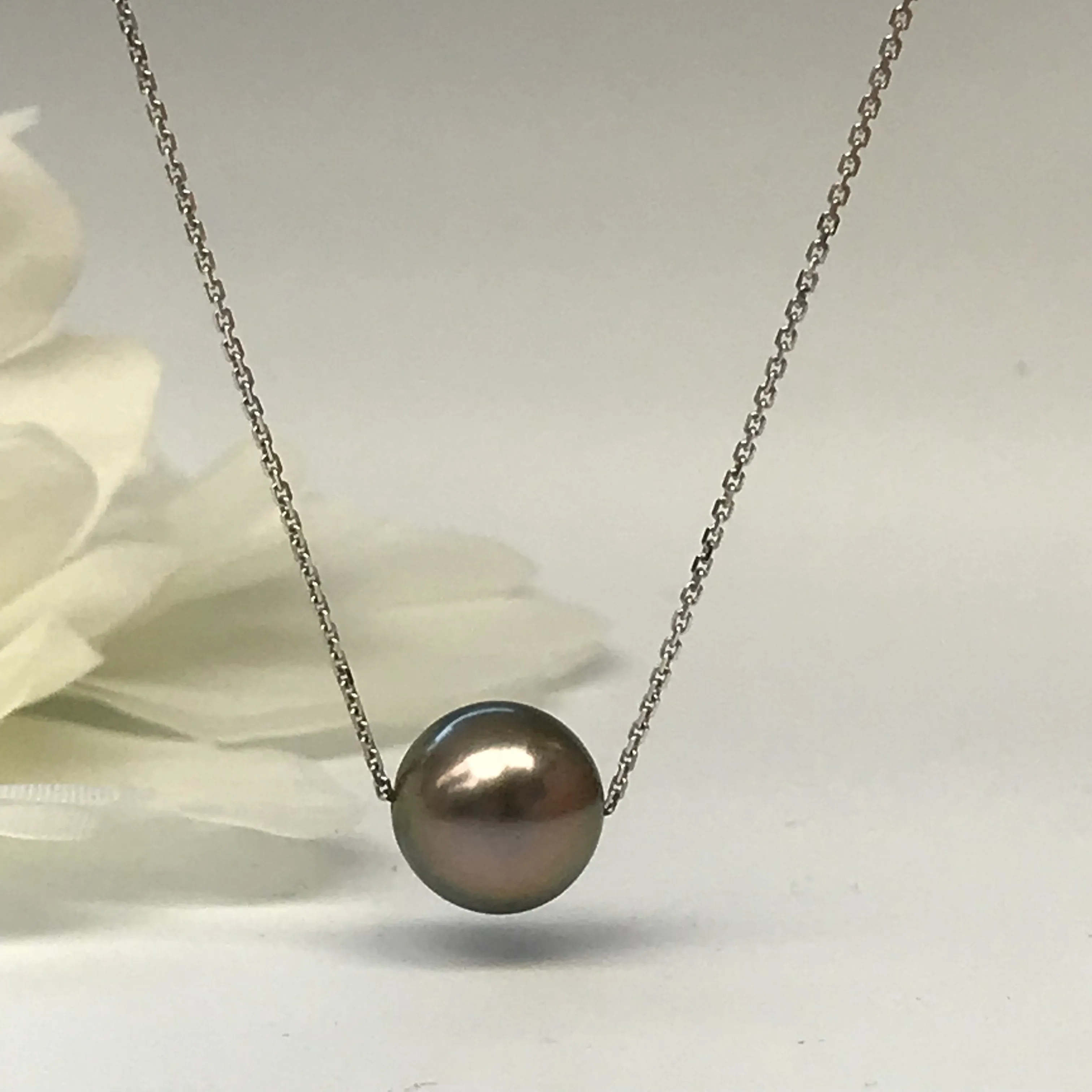 Floating Pearl