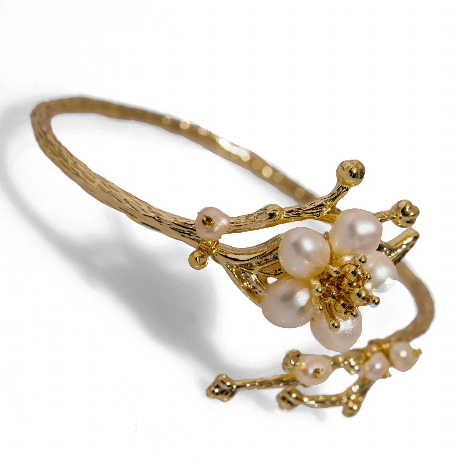 Floral Pearl & Gold Elegant Bridal Bracelet