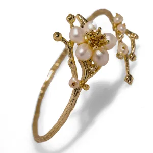 Floral Pearl & Gold Elegant Bridal Bracelet
