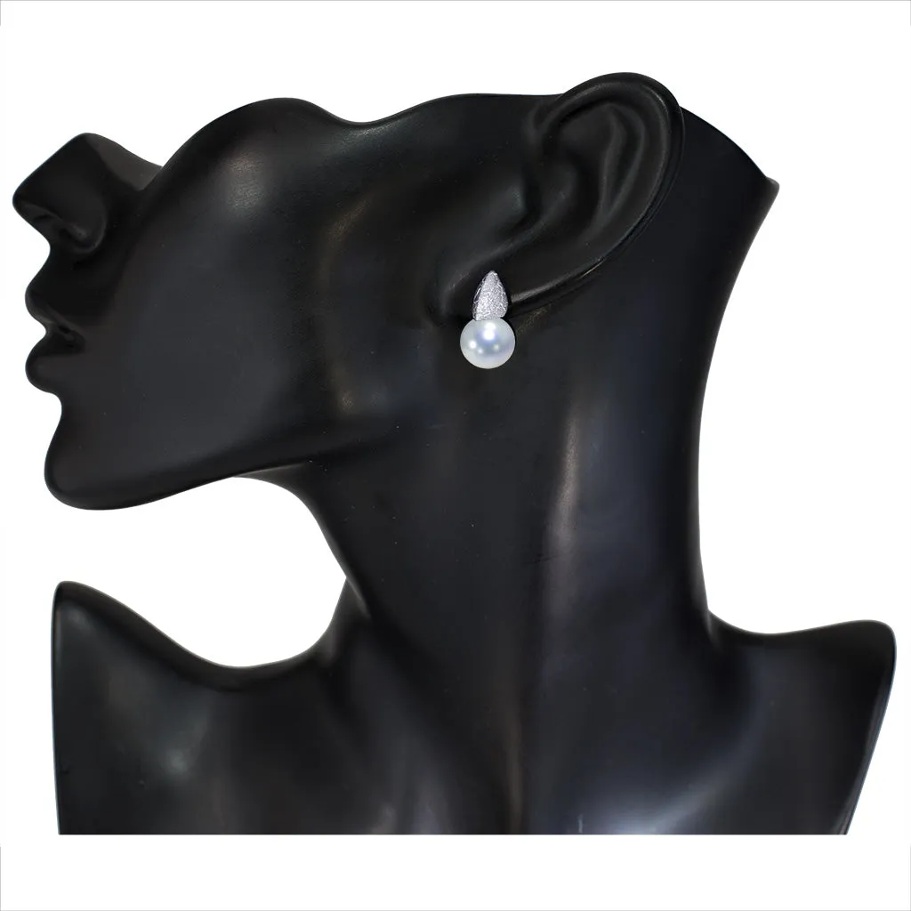 Gold Earrings with White Pearls