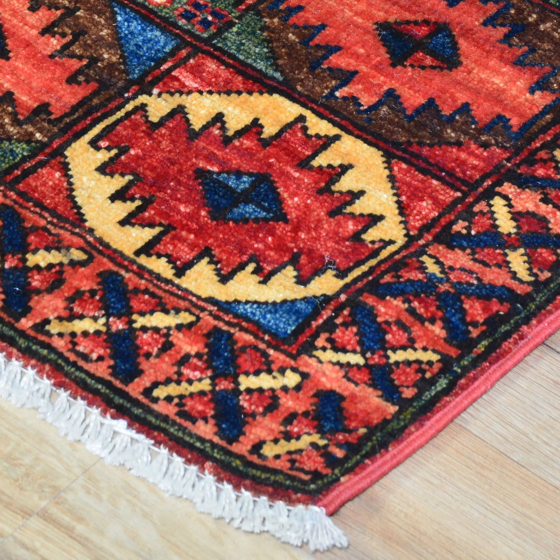 Hand-Knotted Ersari Elephant Feet Design Handmade Wool Rug (Size 4.0 X 5.8) Cwral-8127