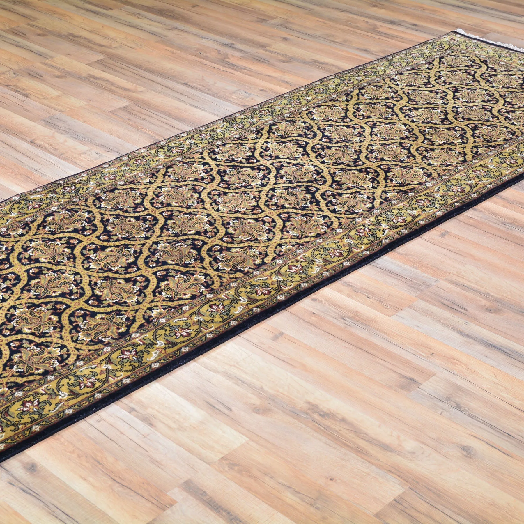 Hand-Knotted Fine  100% Wool Handmade Traditional Design rug  (Size 2.7 X 7.10) Cwral-2775