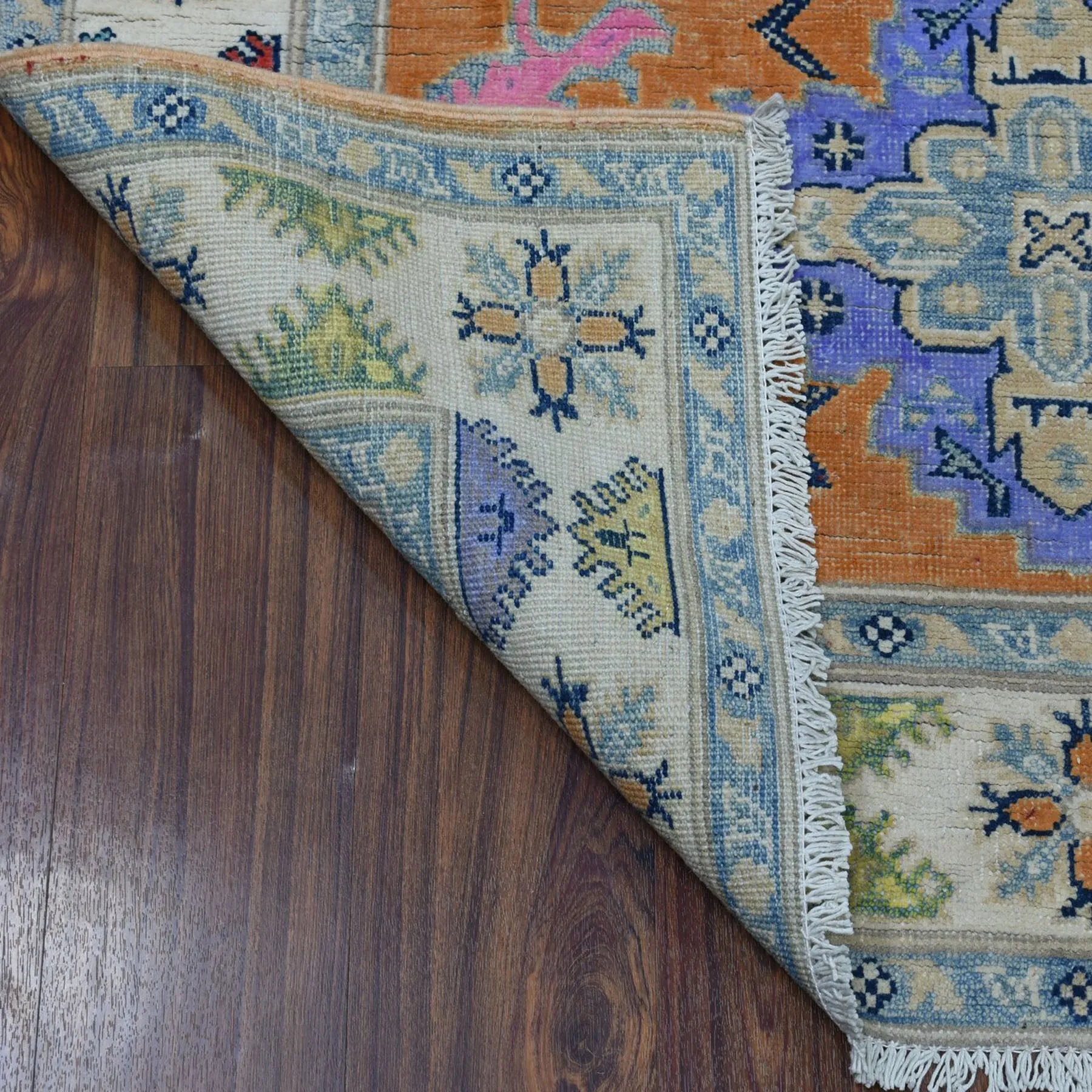 Hand-Knotted Handmade Geometric Design Wool Rug (Size 4.0 X 5.4) Cwral-7455