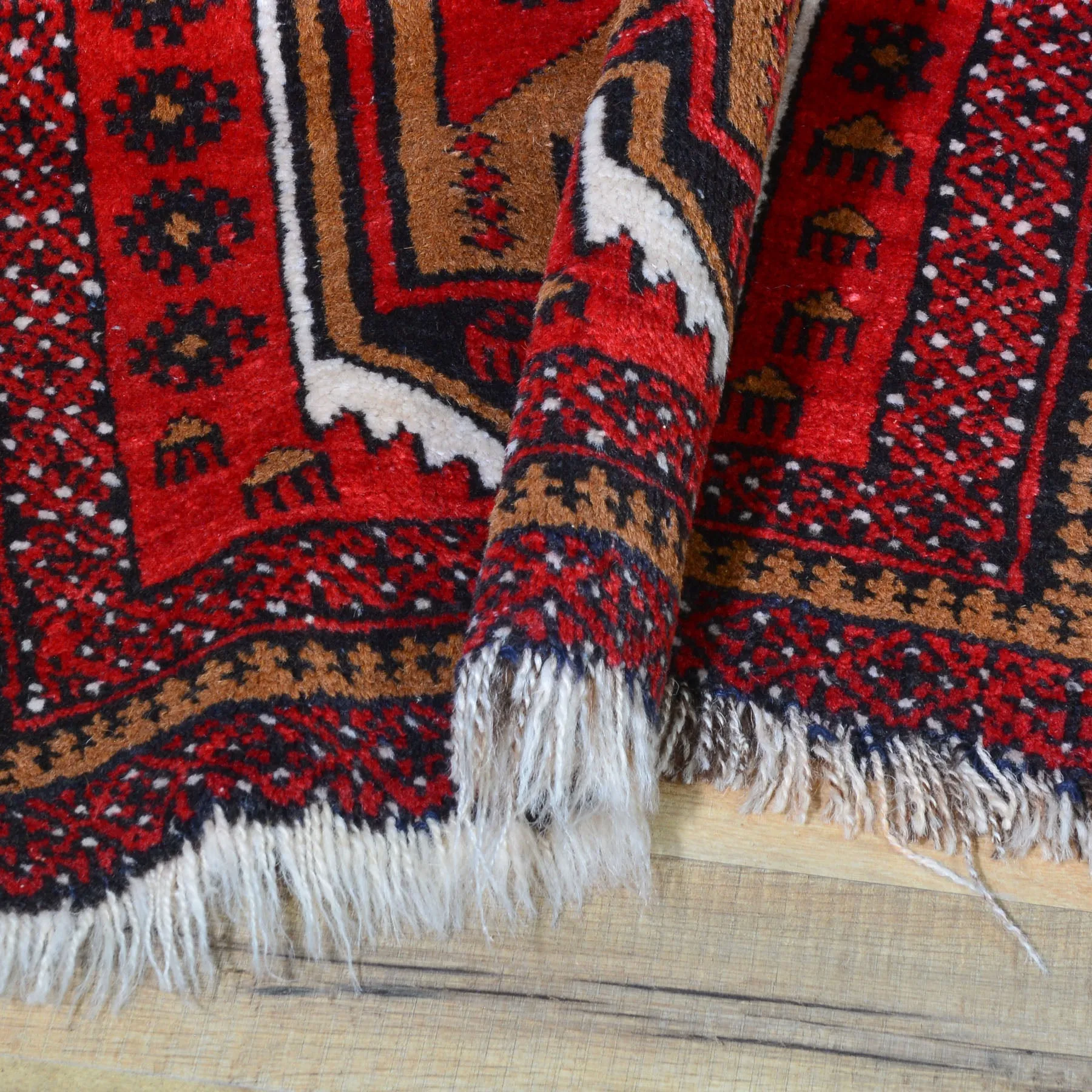 Hand-Knotted Vintage Baluch Tribal Design Handmade Wool Rug (Size 2.9 X 4.8) Cwral-4722