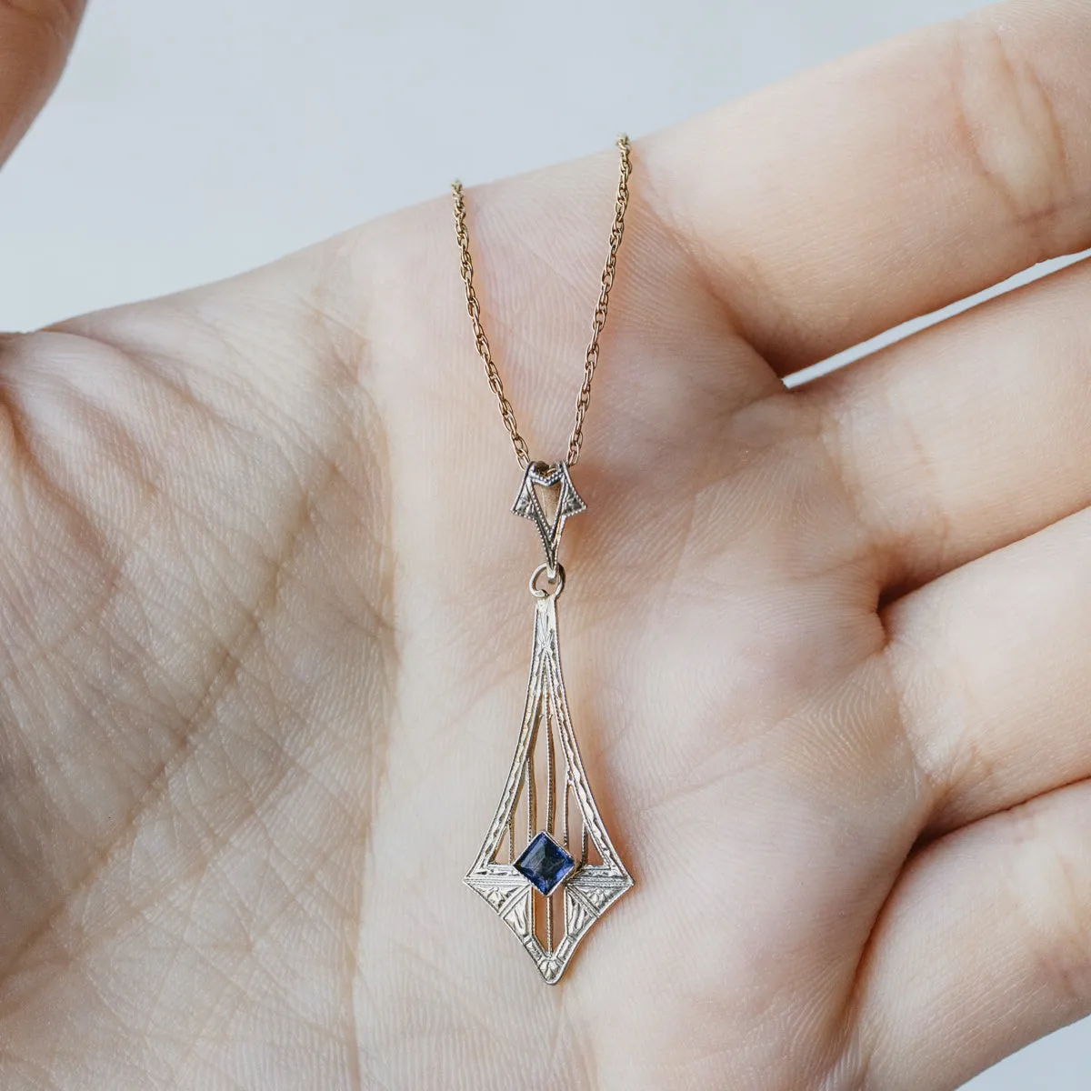 Late-Victorian Square Cut Blue Sapphire Pendant Necklace