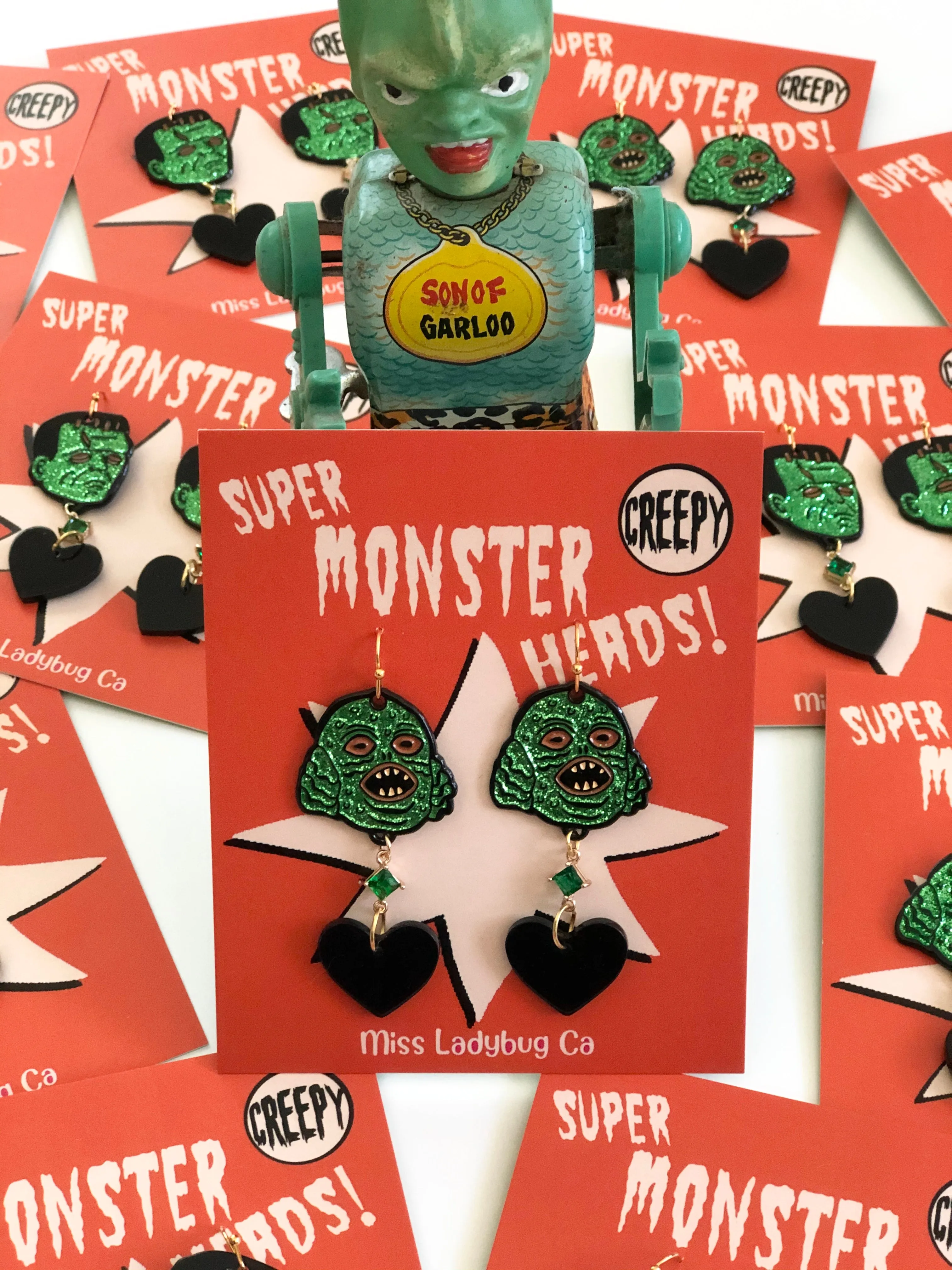 MONSTERS EARRINGS WITH HEART *CREATURE OR FRANKENSTEIN