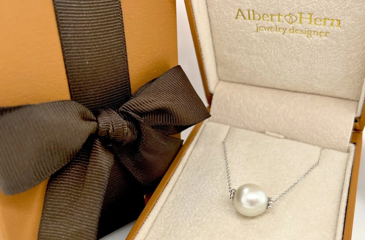Necklace 14kt Gold Floating South Sea Pearl & Chain