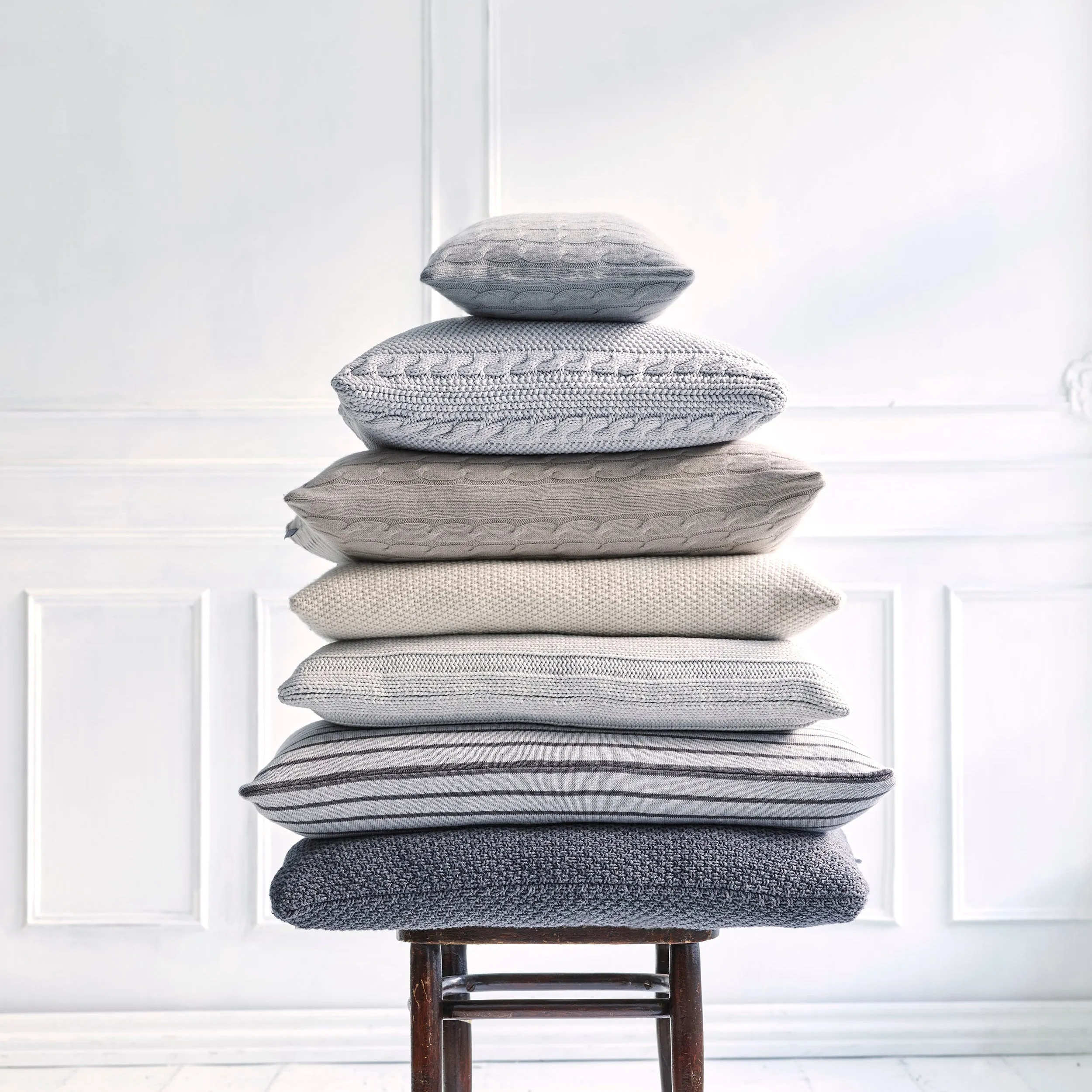 North Cable Pillow