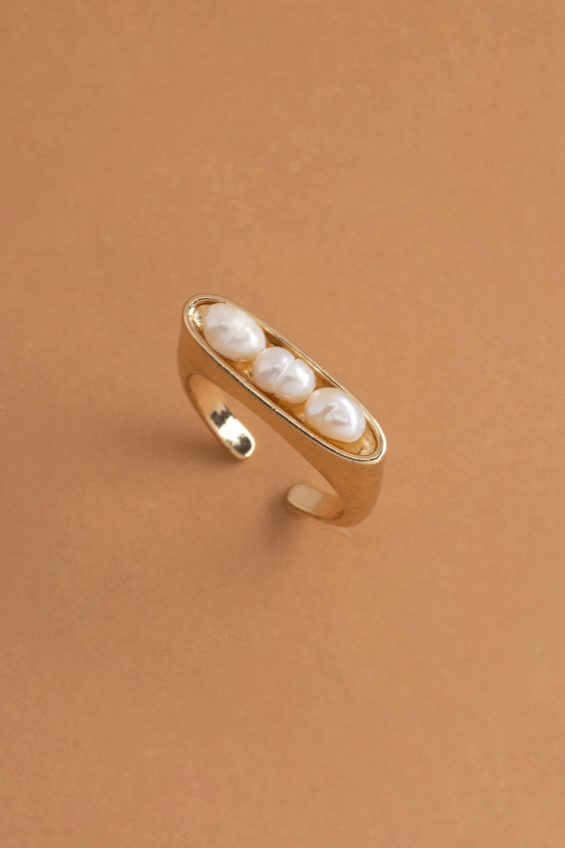 Pearl in a Pod Ring