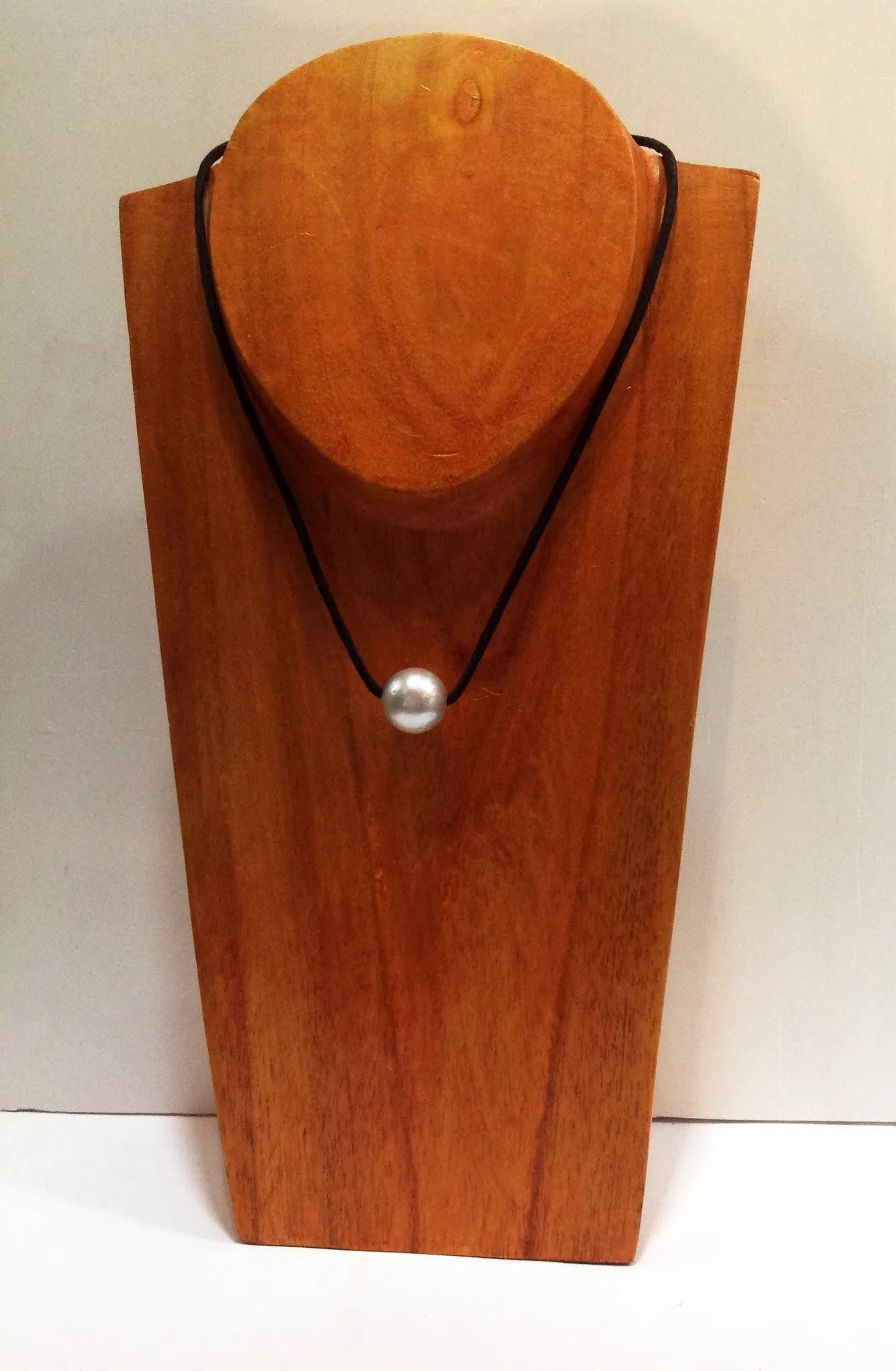 "One Love" Sliding South Sea Pearl Necklace