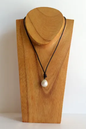 "Tear From Heaven" Freshwater Pearl Necklace