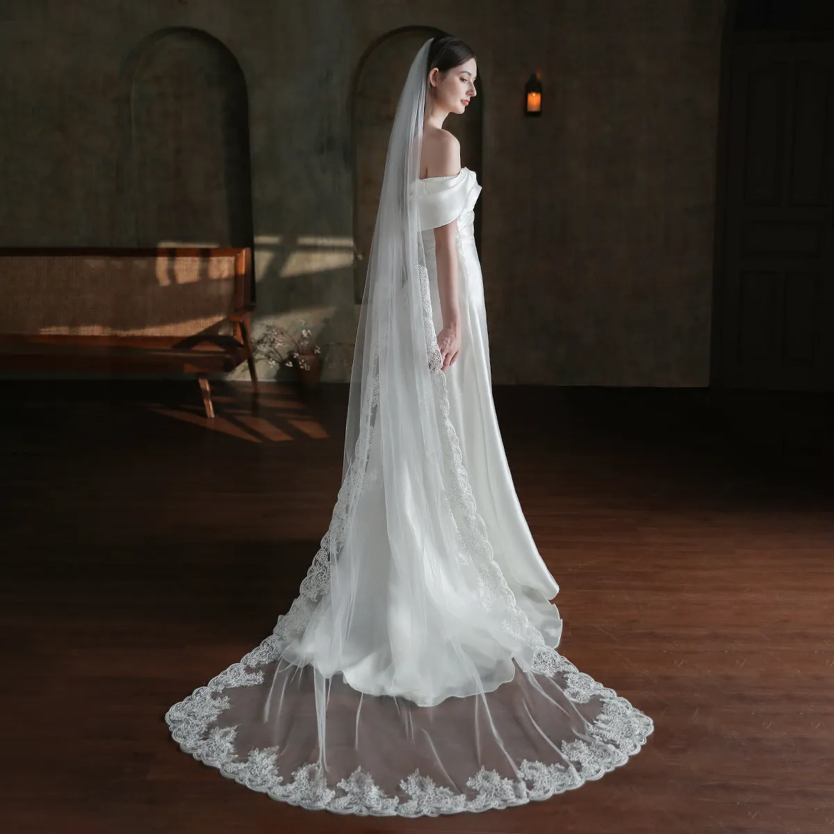 Roycebridal Vintage Lace Long Mantilla Veil Viniodress V860
