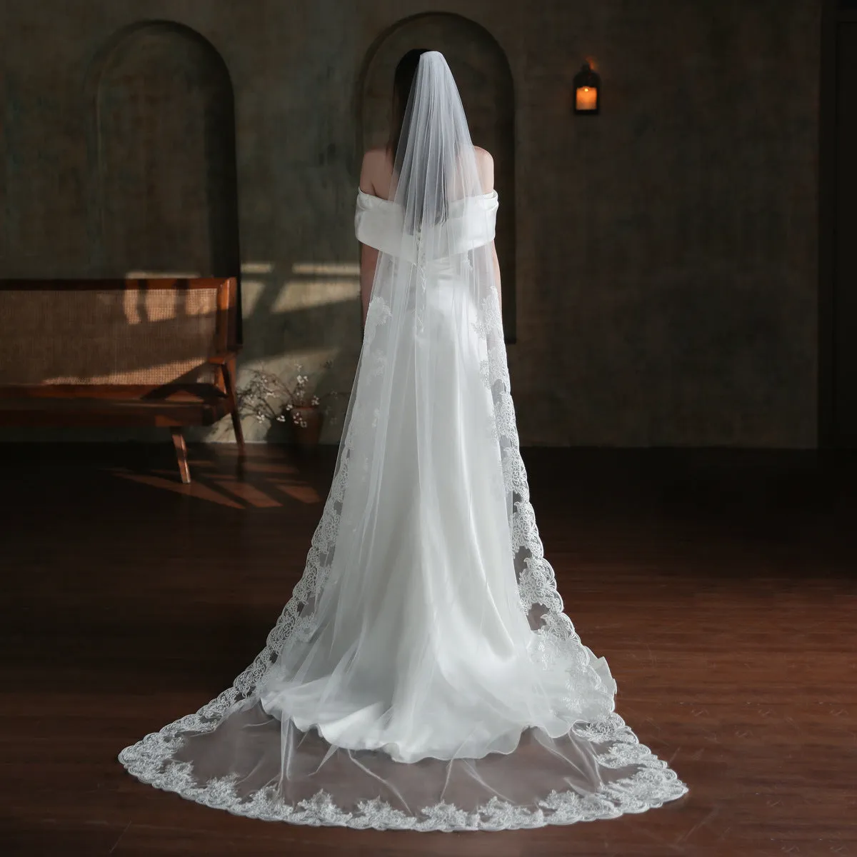 Roycebridal Vintage Lace Long Mantilla Veil Viniodress V860