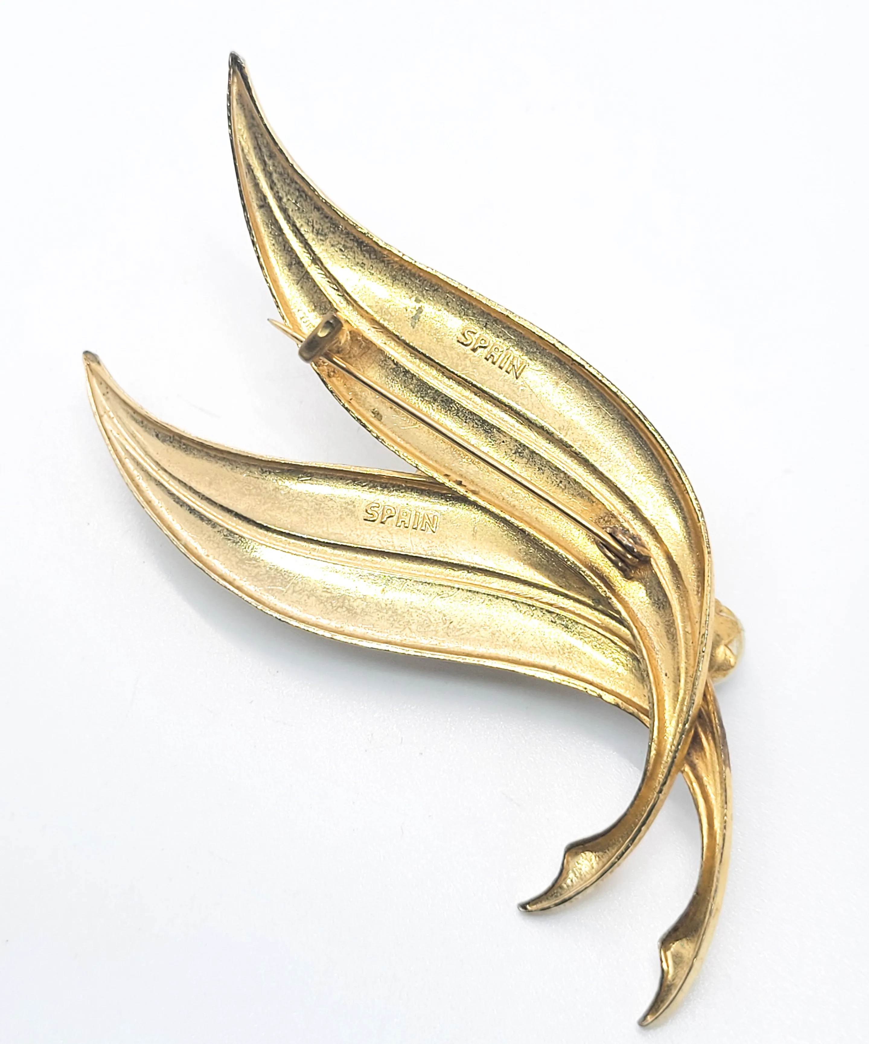 Spanish Damascene gold toned black and white enamel pearl vintage brooch