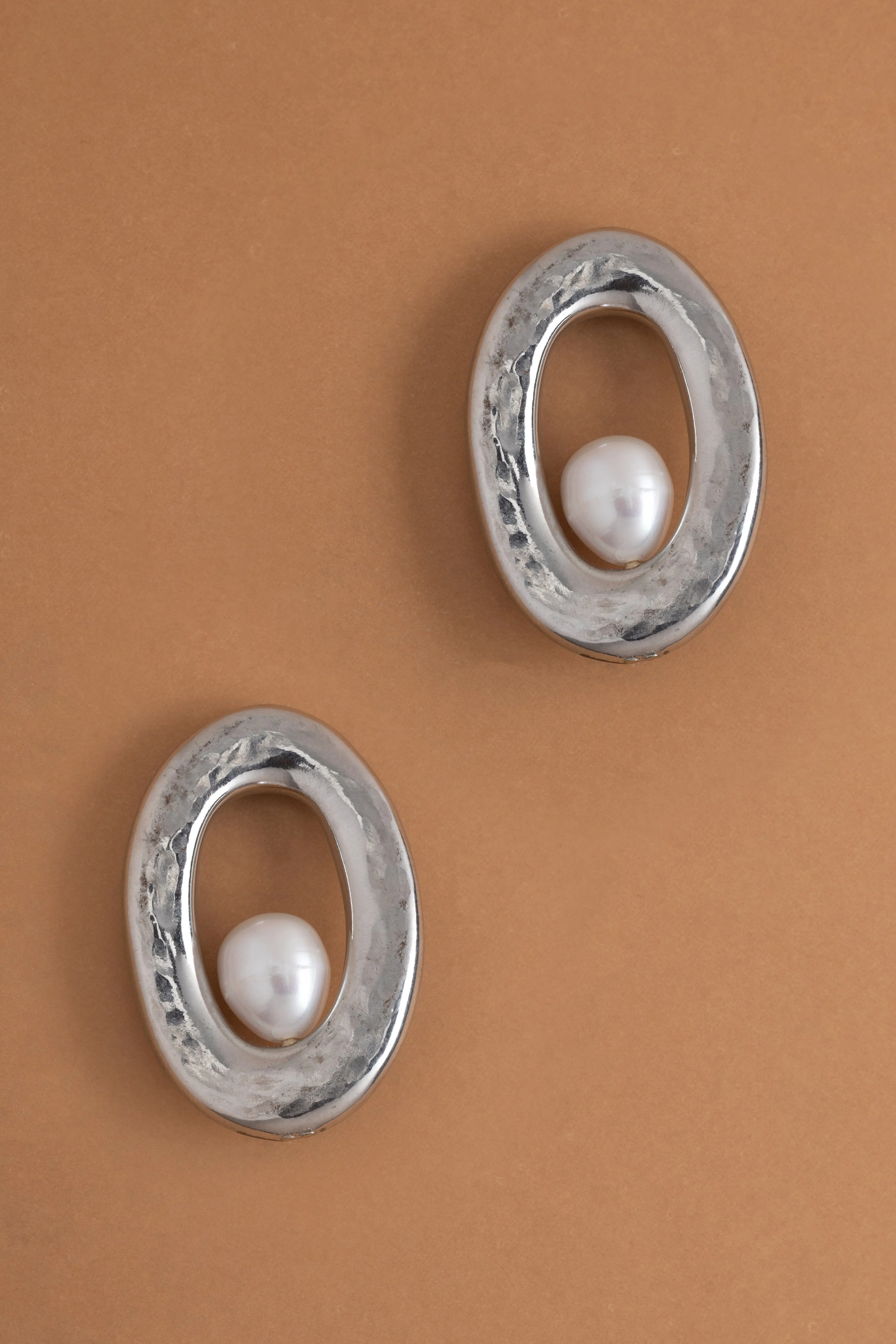 Thick Oval Pearl Cradle Earrings