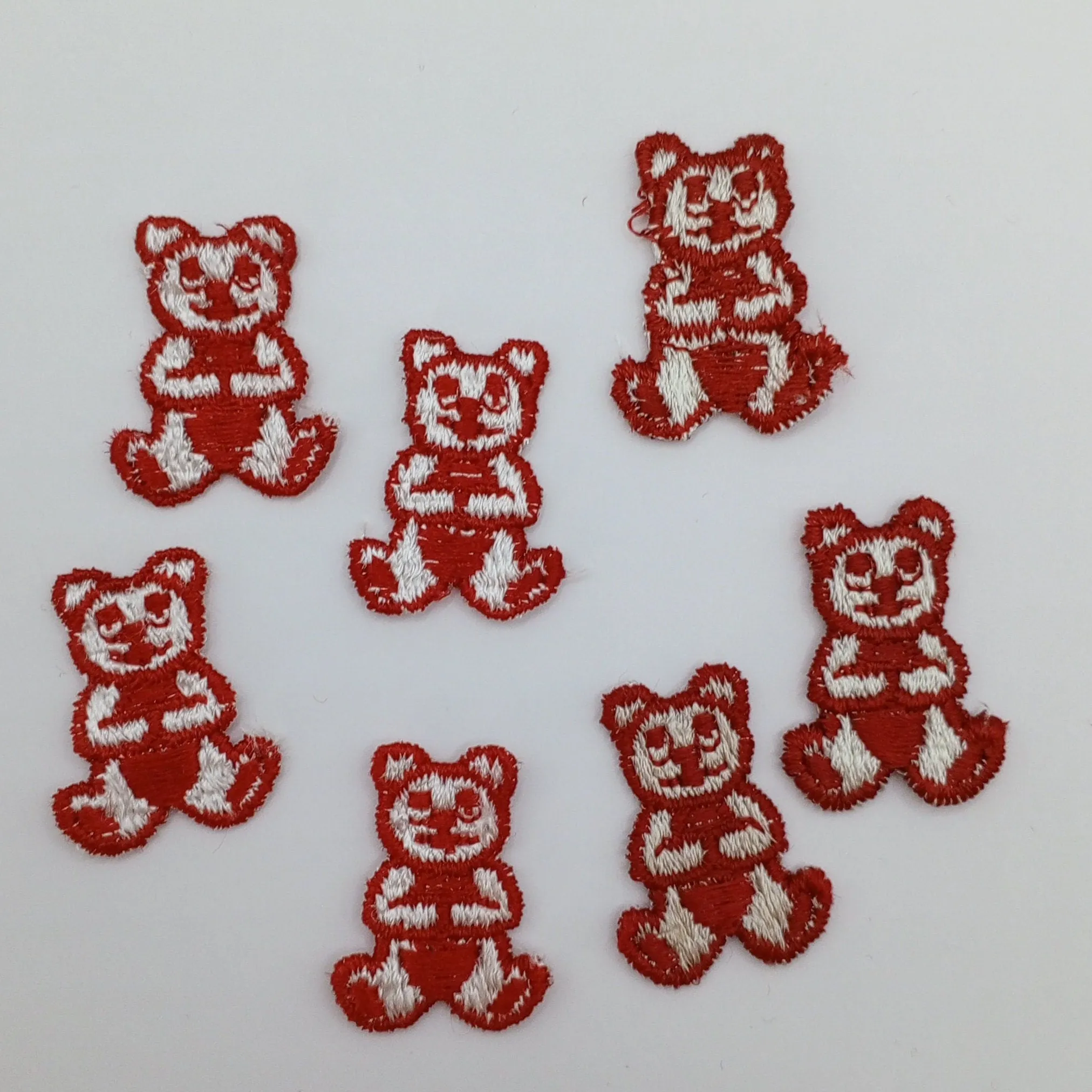 Tiny Red white Teddy bear sewing appliqué Small patches #472