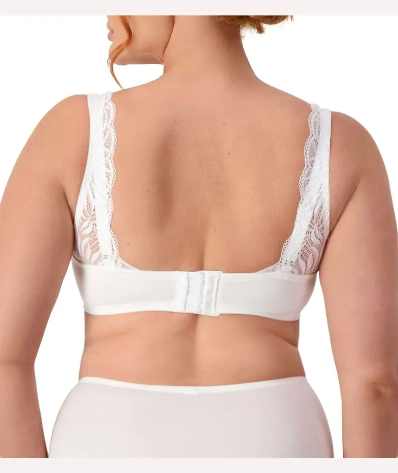 Triumph Essential Lace Wire-free Bra - White