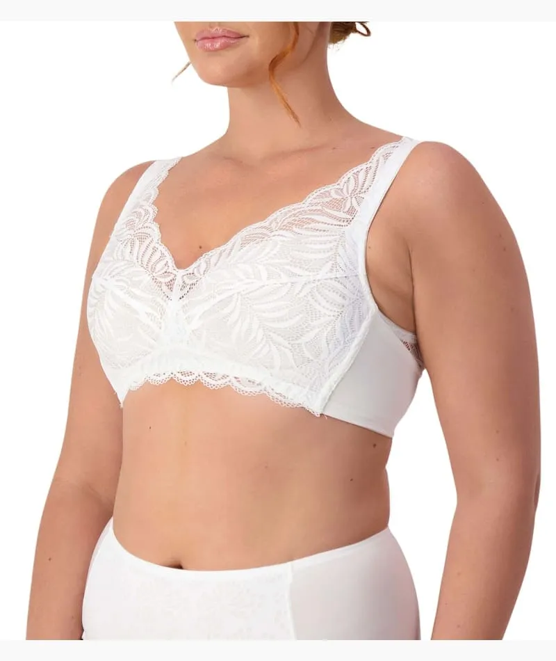 Triumph Essential Lace Wire-free Bra - White