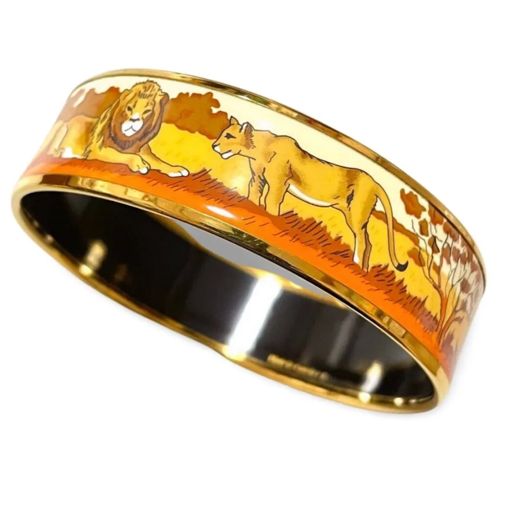 Vintage Hermes cloisonne enamel golden bangle with lion couple design. Classic Hermes GM bracelet. 051101ya