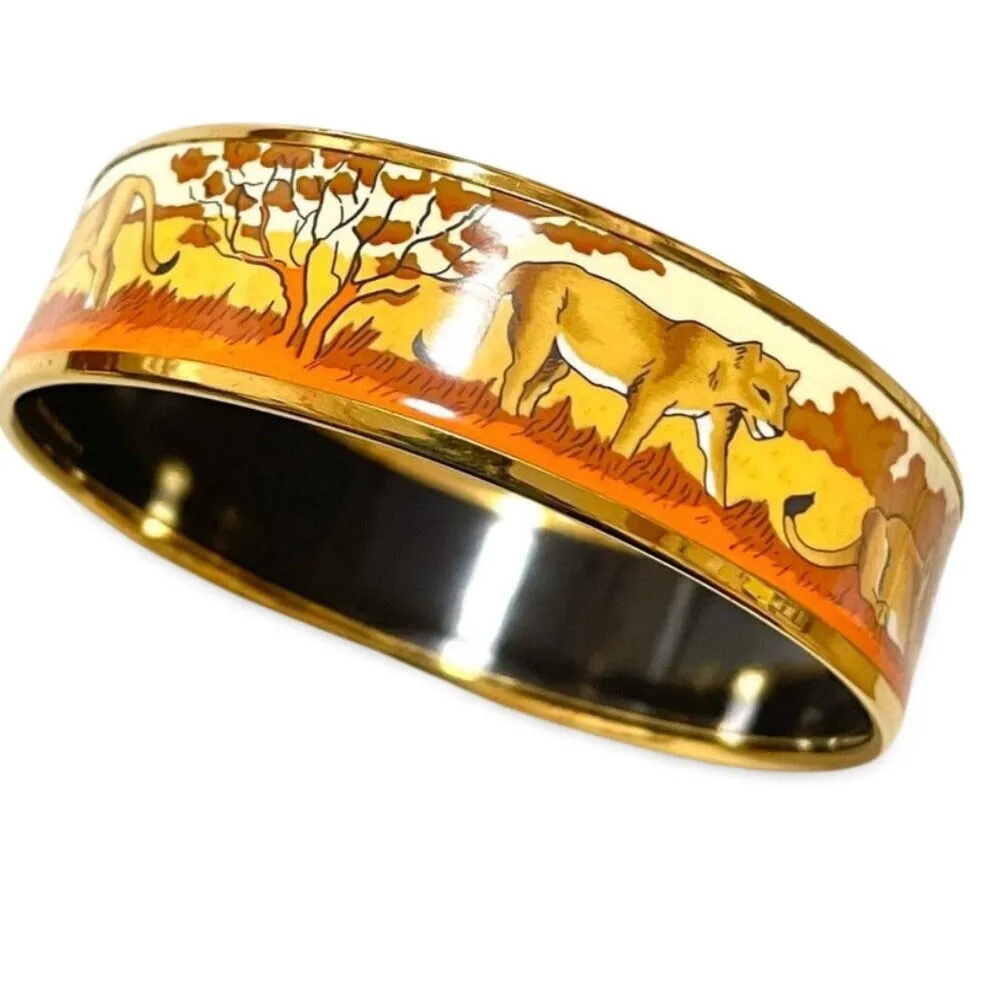 Vintage Hermes cloisonne enamel golden bangle with lion couple design. Classic Hermes GM bracelet. 051101ya