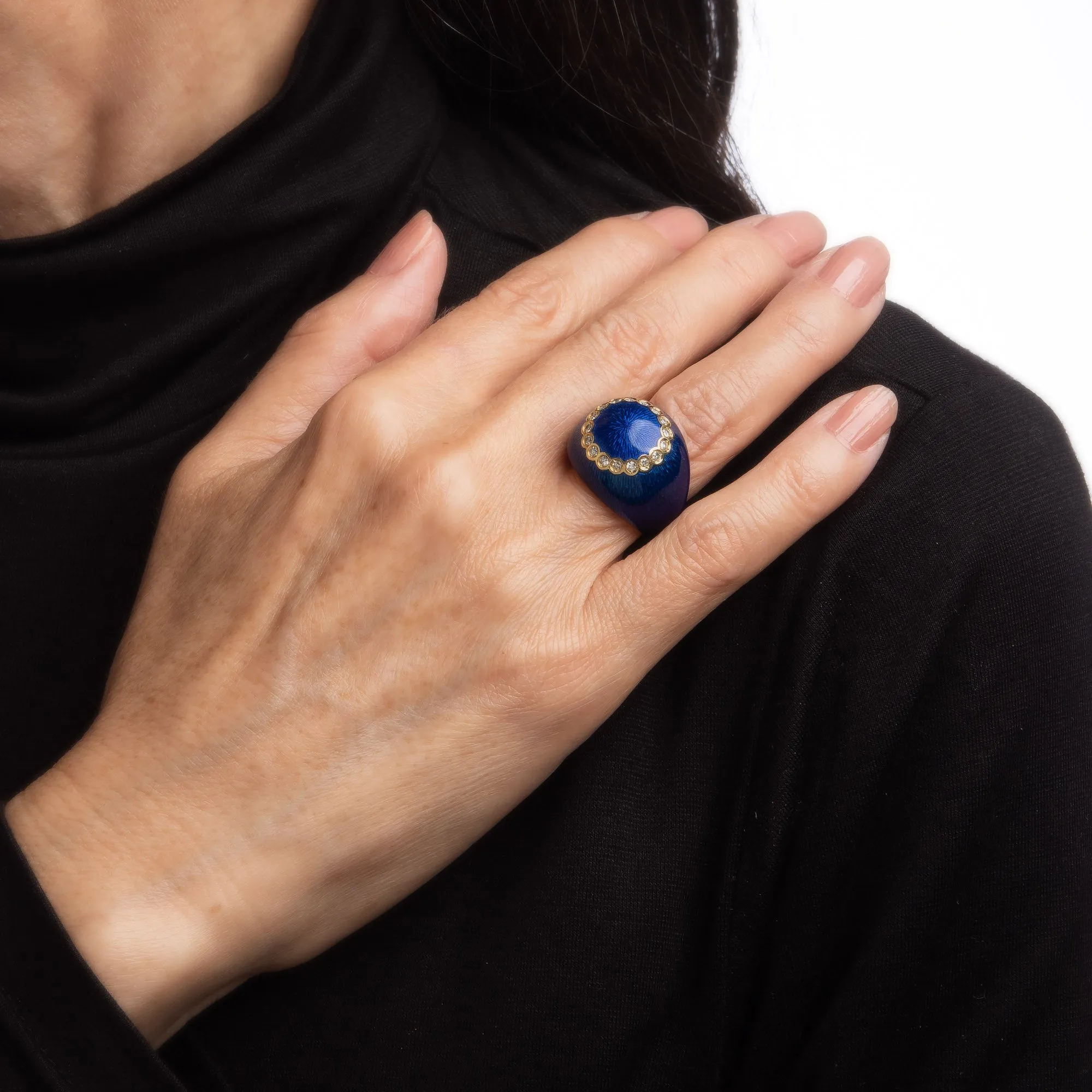 Vintage Van Cleef & Arpels Ring Bombe Blue Enamel Diamond 18k Yellow Gold 5.75
