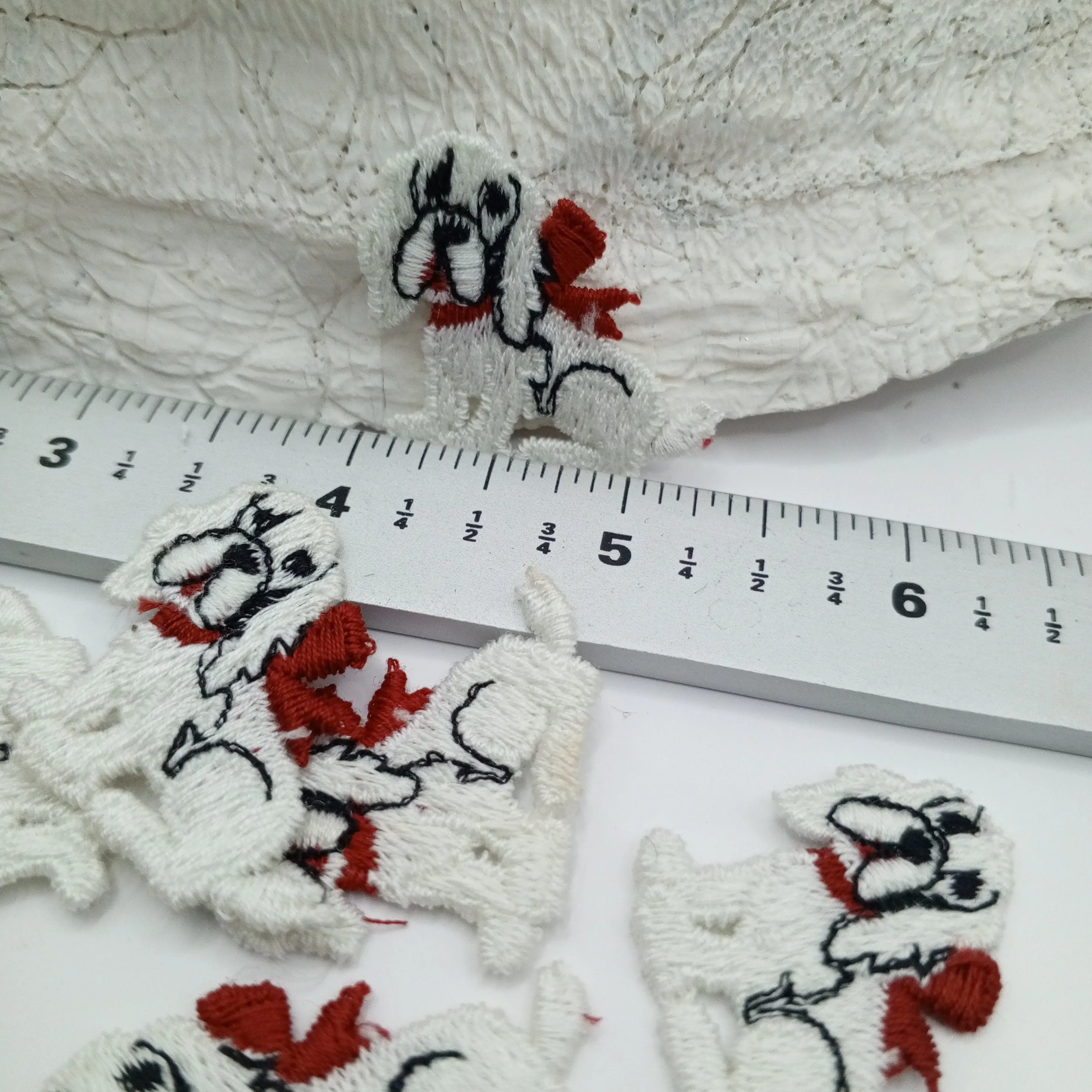 White dog with red scarf, appliqué sew on Patches #425